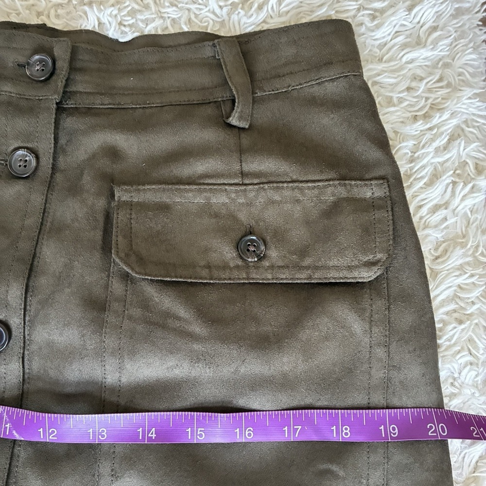 Banana Republic "Portia" Vegan Suede Utility Mini Skirt Sz 8 Cargo Green EUC - Picture 9 of 12